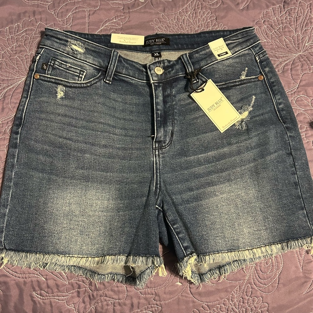 Judy Blue Women's Frayed Hem Jean Shorts - Dark Blue